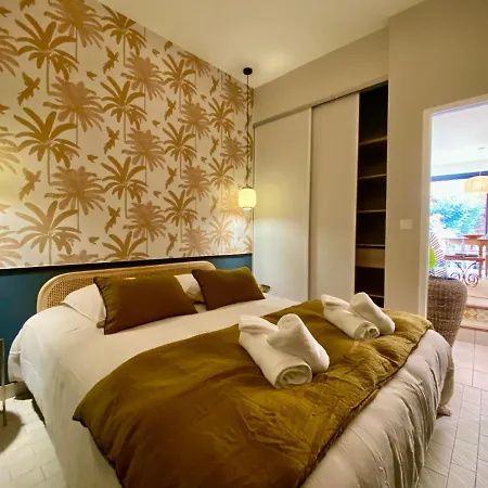 L'improbable Rendez-vous Apartment