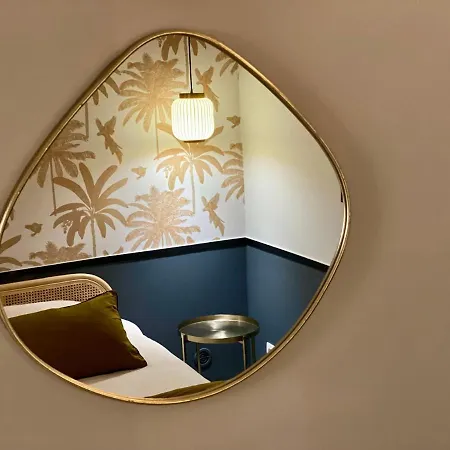 L'improbable Rendez-vous Apartment *